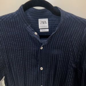 SET OF TWO. Men’s button down shirts